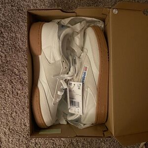 Reebok White and Brown Women's Sneakers